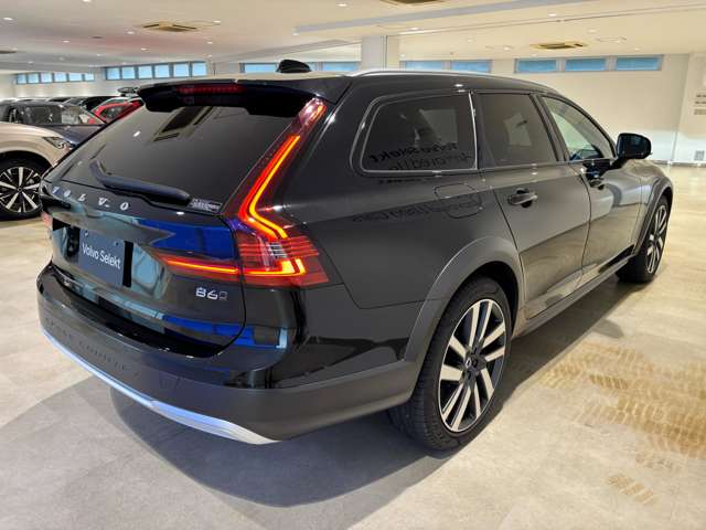 Volvo V90 Cross Country 9