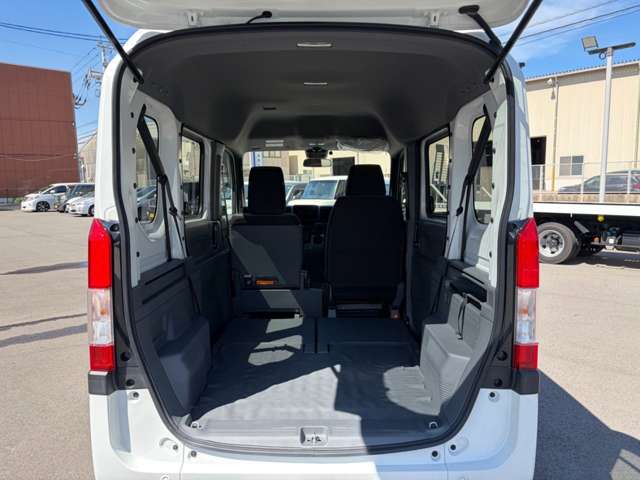 Honda N-VAN 10