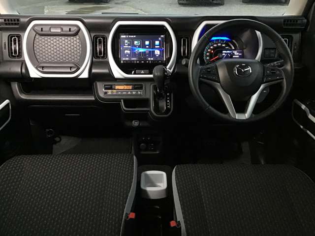 Mazda Flair Crossover 2