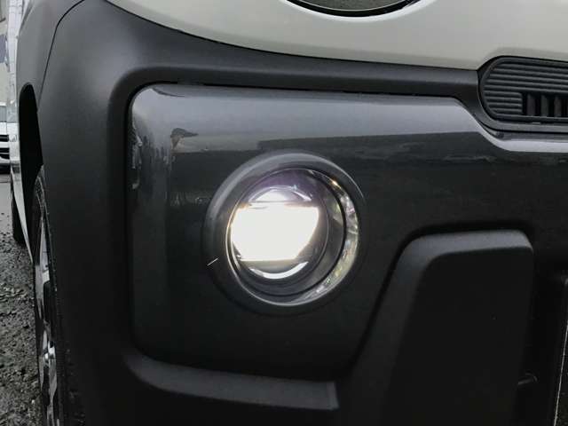 Mazda Flair Crossover 9