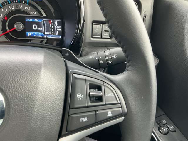 Mazda Flair Crossover 6