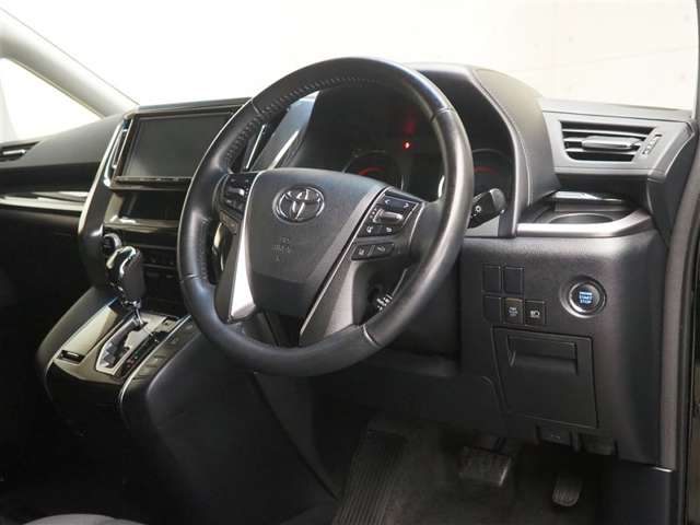 Toyota Vellfire 10