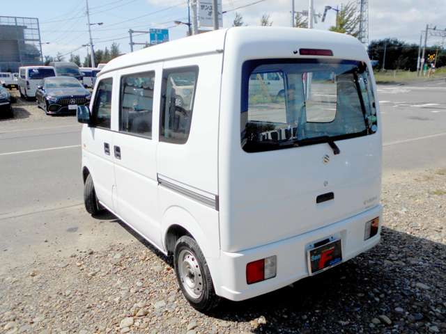 Suzuki Every 9