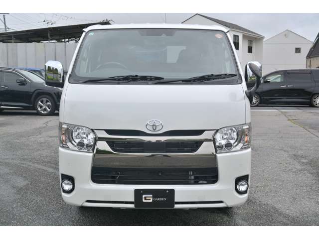 Toyota Hiace Van 2