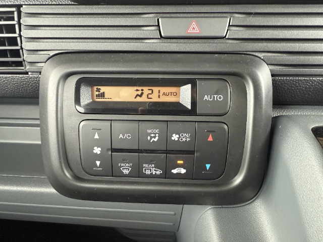 Honda N-VAN 6