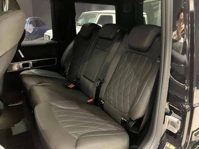 Mercedes-Benz G-Class 7