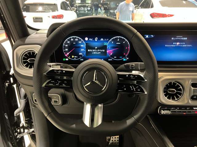 Mercedes-Benz G-Class 8