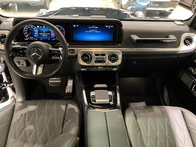 Mercedes-Benz G-Class 10