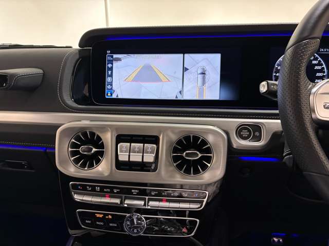 Mercedes-Benz G-Class 11