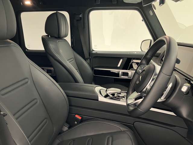 Mercedes-Benz G-Class 4