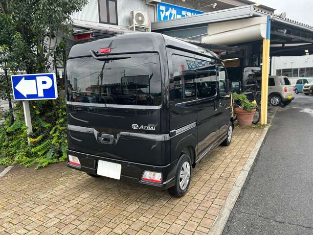 Daihatsu Atrai 7