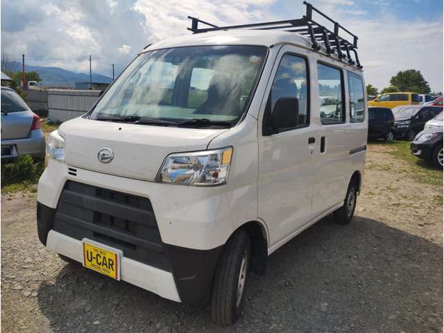 Daihatsu Hijet Cargo 8
