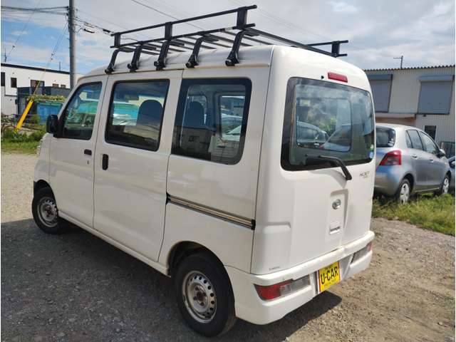 Daihatsu Hijet Cargo 9