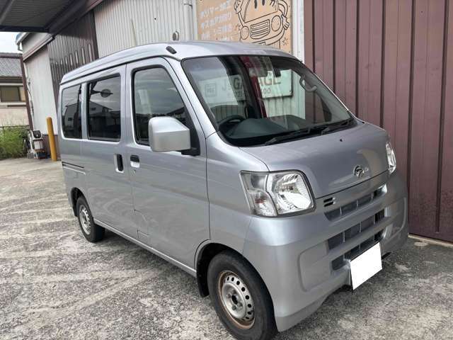Daihatsu Hijet Cargo 3