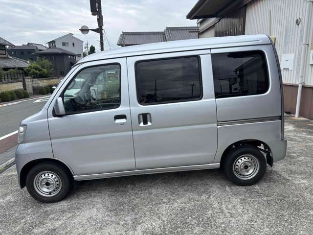 Daihatsu Hijet Cargo 5