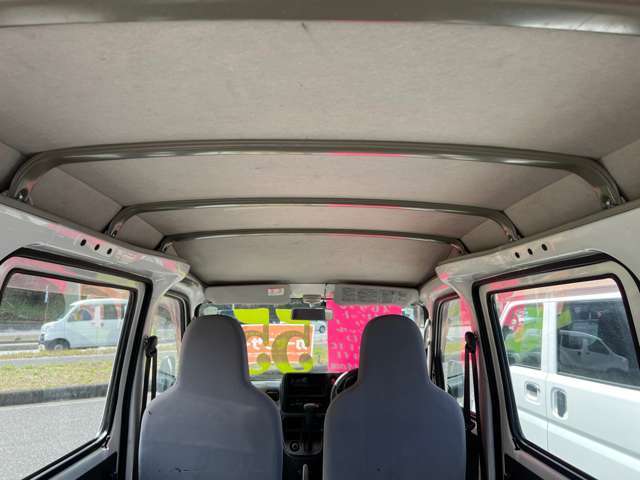 Daihatsu Hijet Cargo 10