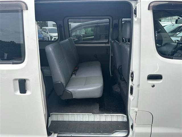 Toyota Town Ace Van 11