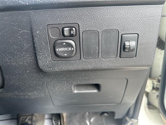 Toyota Town Ace Van 7