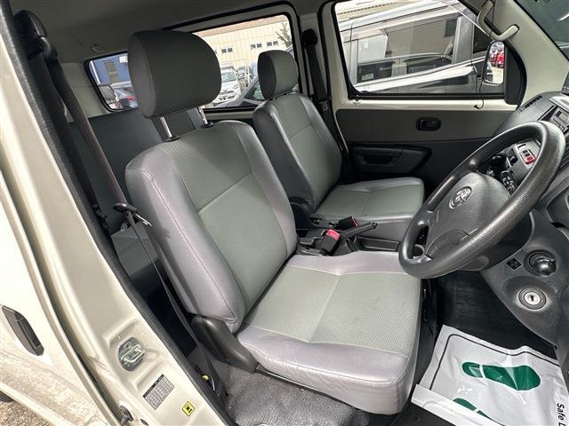 Toyota Town Ace Van 9