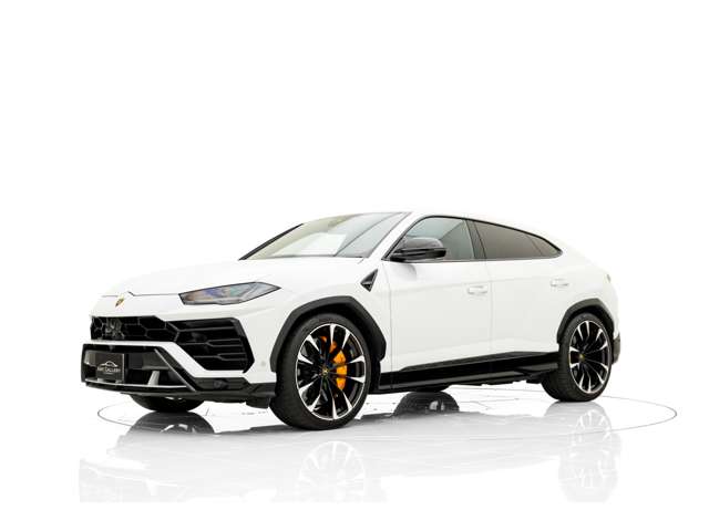 Lamborghini ウルス 3