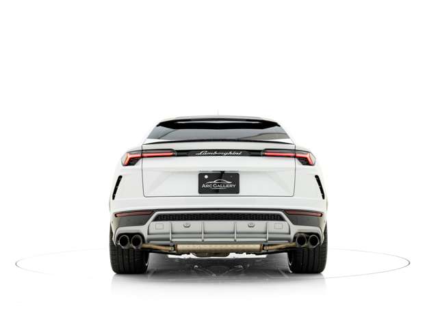 Lamborghini ウルス 6