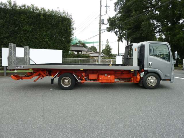 Isuzu Elf 4