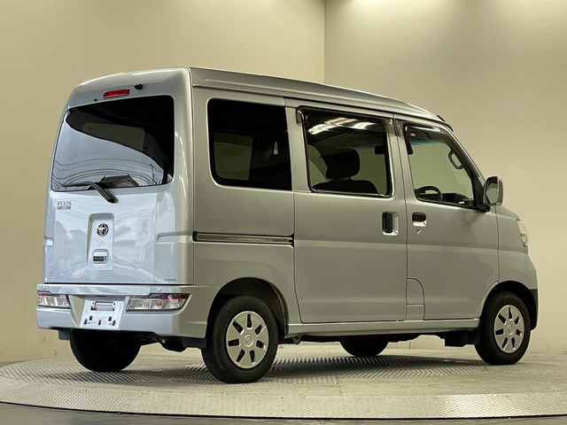 Toyota Pixis Van 4