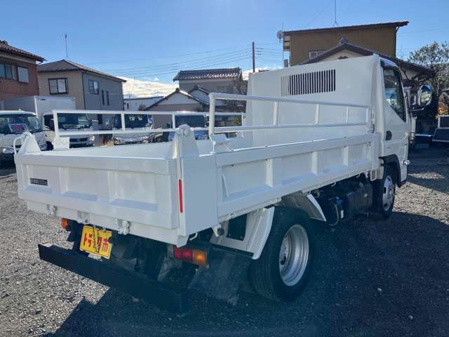 Mitsubishi Fuso Canter 2