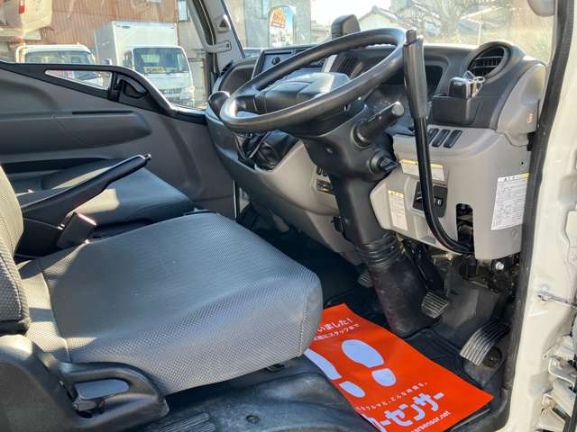 Mitsubishi Fuso Canter 4