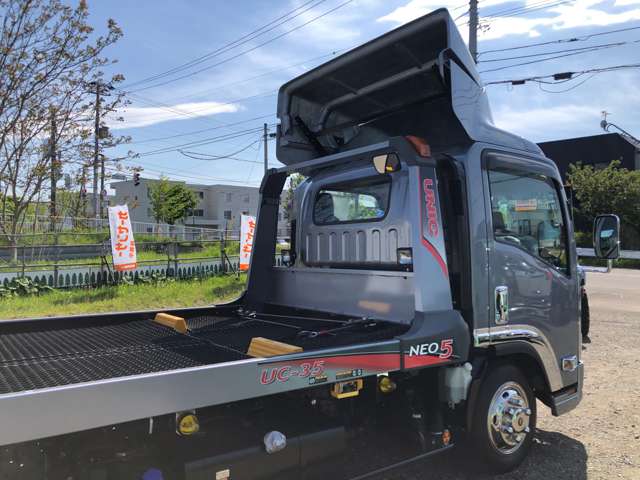 Isuzu Elf 9