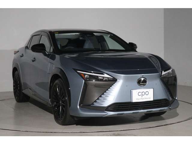 Lexus RZ 8