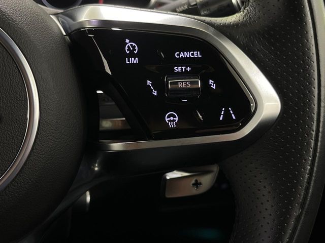 Jaguar F-Pace 6