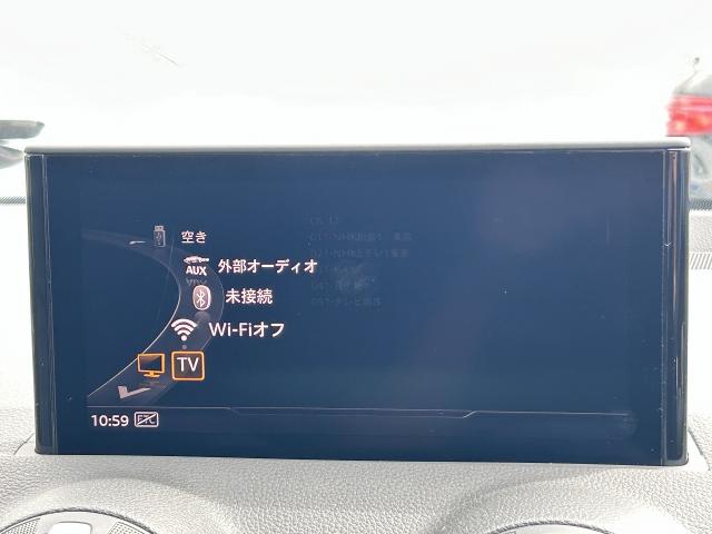 Audi Q2 5