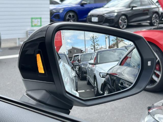 Audi Q2 10