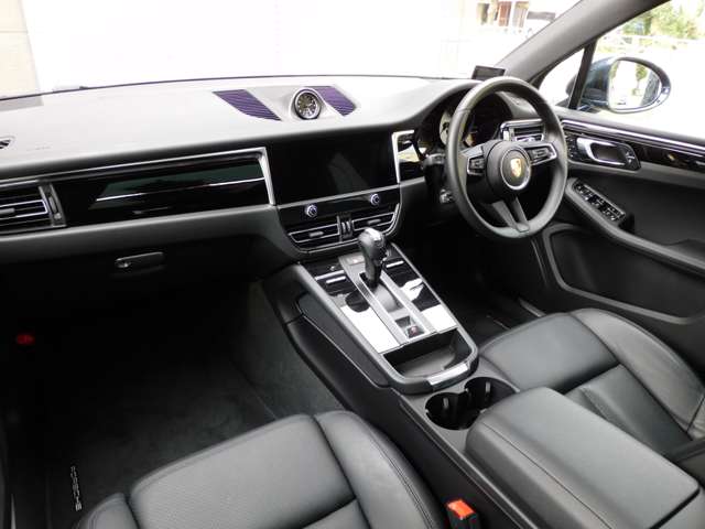 Porsche Macan 3
