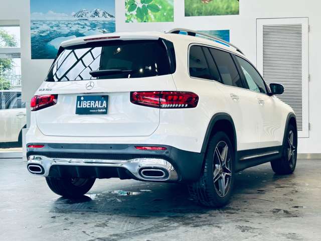 Mercedes-Benz GLB 10