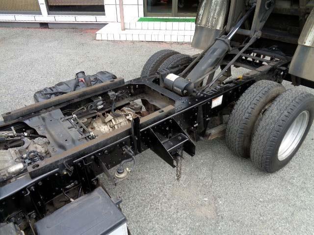 Isuzu Elf 12