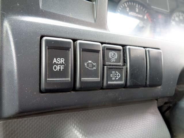 Isuzu Elf 6