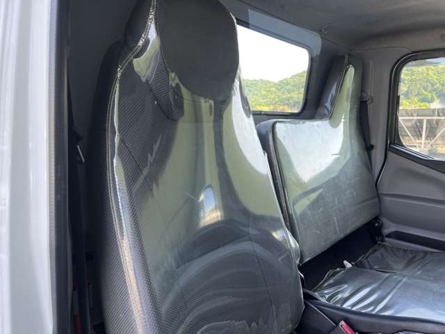 Mitsubishi Fuso Canter 4