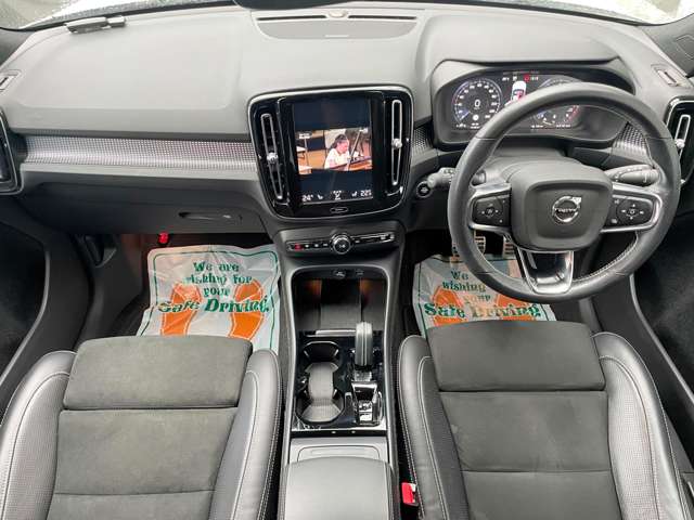 Volvo XC40 4