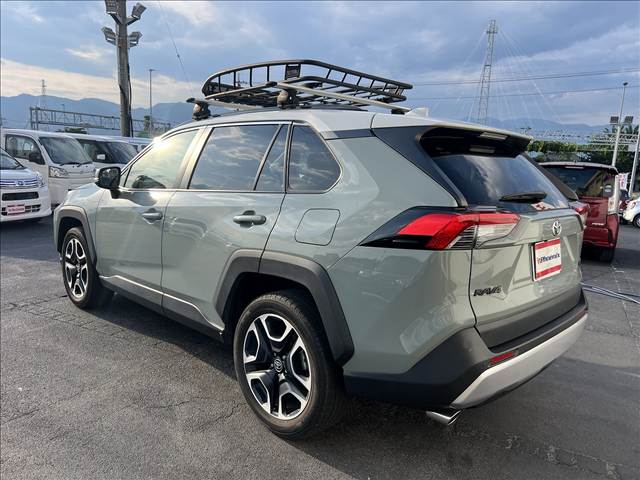 Toyota RAV4 10