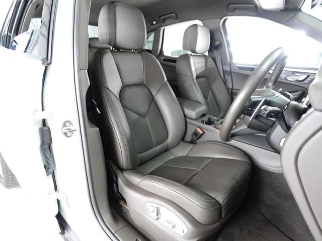 Porsche Macan 5