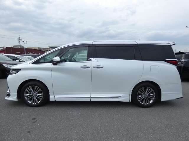 Toyota Alphard 12