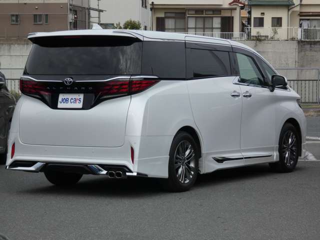 Toyota Alphard 9
