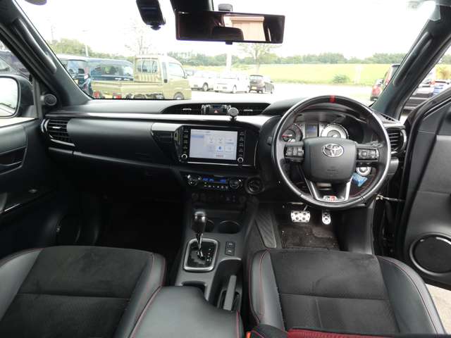Toyota Hilux 12