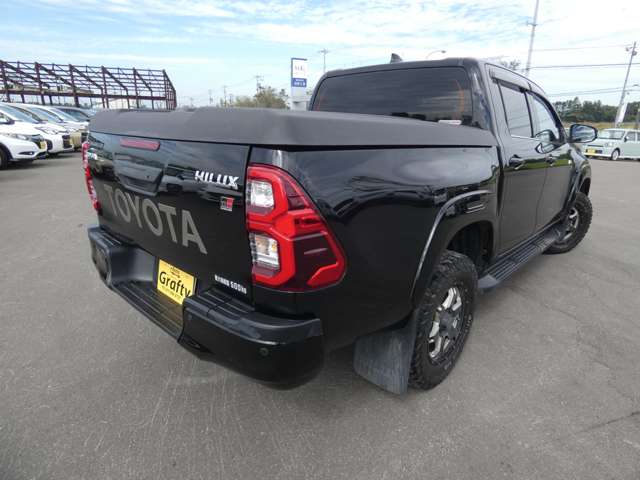 Toyota Hilux 5