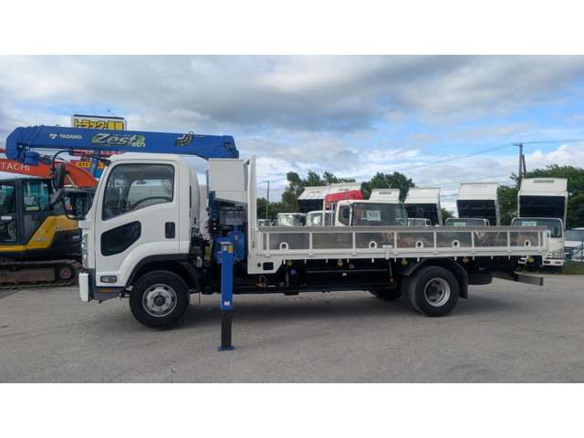 Isuzu Forward 8