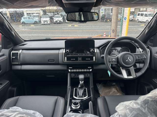 Mitsubishi Triton 7