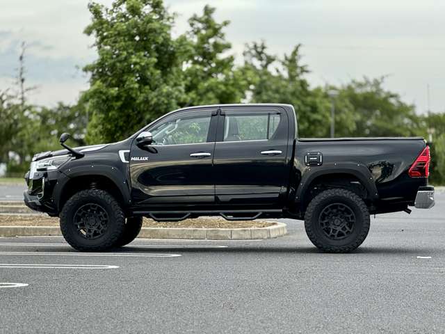 Toyota Hilux 11