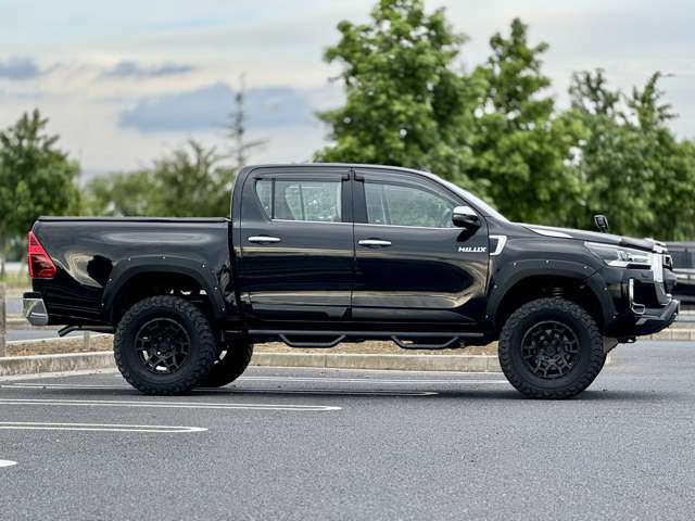 Toyota Hilux 10